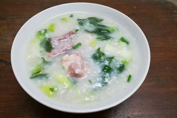 菜心豬骨粥 菜心豬骨粥