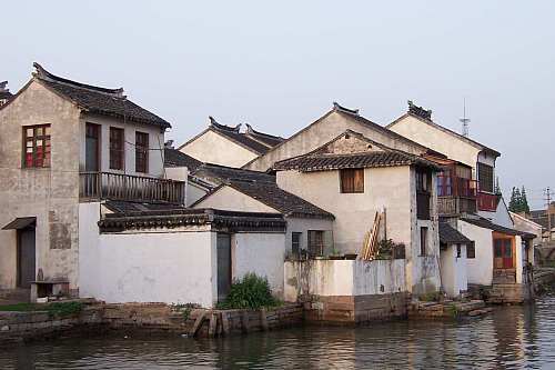 握江村 握江村