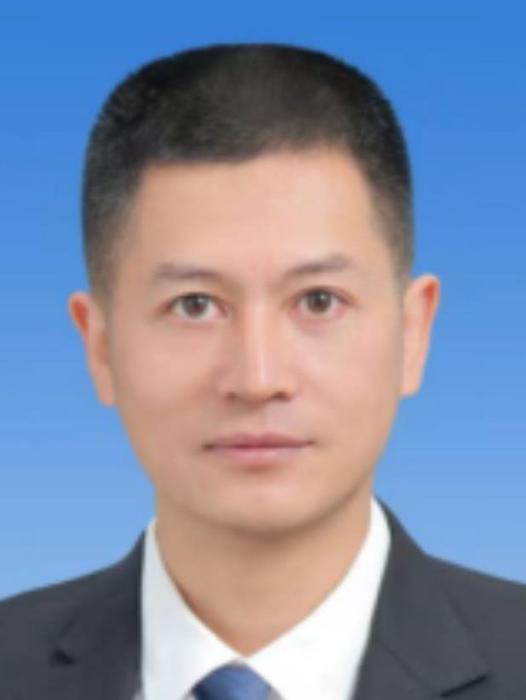 鄭國棟(重慶高新區石板鎮黨委副書記、鎮長) 鄭國棟(重慶高新區石板鎮黨委副書記、鎮長)