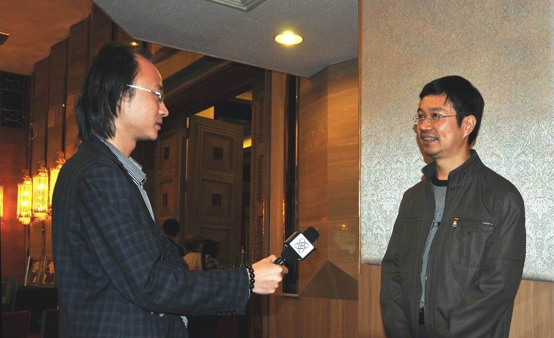 中央電視台在北京人民大會堂採訪國大師易武