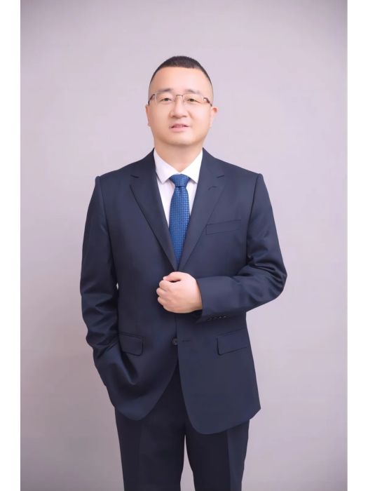 章建鋒(江蘇省梅村高級中學黨委書記、校長,江蘇省梅村高級中學空港分校校長) 章建鋒(江蘇省梅村高級中學黨委書記、校長,江蘇省梅村高級中學空港分校校長)