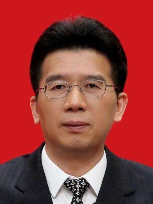 鄭偉(福建省工業和信息化廳黨組成員、副廳長) 鄭偉(福建省工業和信息化廳黨組成員、副廳長)