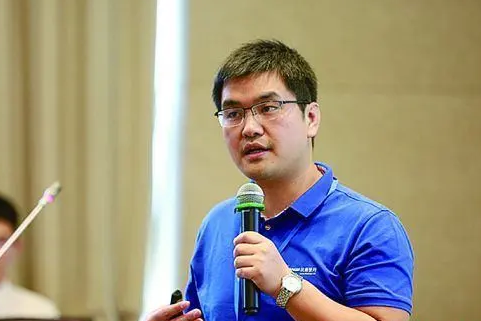 凌少平 凌少平