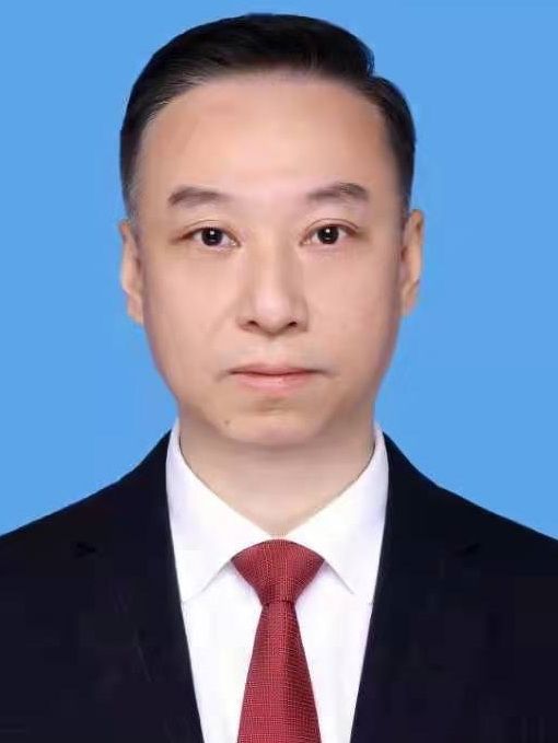 張旭偉(四川省成都市成華區政府黨組成員、副區長,區公安分局黨委書記、分局長) 張旭偉(四川省成都市成華區政府黨組成員、副區長,區公安分局黨委書記、分局長)