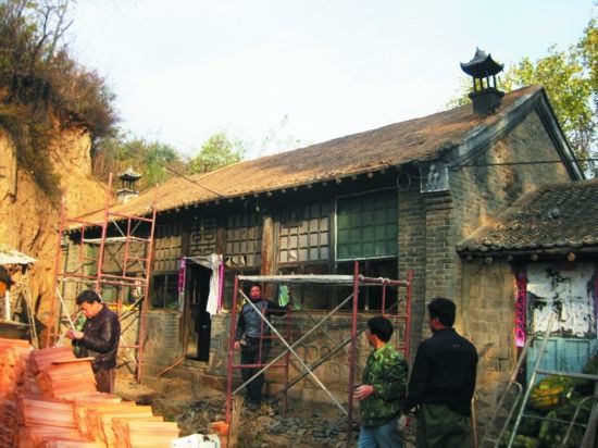 柳樹底村(江蘇省連雲港市贛榆區下轄村) 柳樹底村(江蘇省連雲港市贛榆區下轄村)