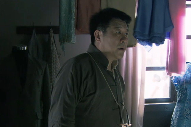 馮長寶(諜戰劇《劫中劫》中的角色,由呂涼飾演) 馮長寶(諜戰劇《劫中劫》中的角色,由呂涼飾演)