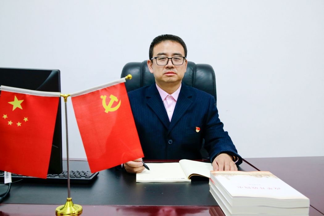 陳志軍(重慶城市職業學院黨委委員、副校長) 陳志軍(重慶城市職業學院黨委委員、副校長)
