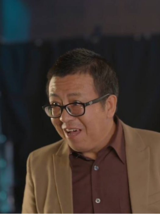 李亮(甜虐愛情劇《熟悉的她》中的演員) 李亮(甜虐愛情劇《熟悉的她》中的演員)