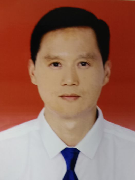 熊毅(湖北省洪湖市政務服務和大數據管理局黨組成員、副局長) 熊毅(湖北省洪湖市政務服務和大數據管理局黨組成員、副局長)