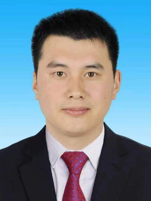 張曉東(內蒙古自治區呼和浩特市托克托縣委常委、政府黨組成員、副縣長) 張曉東(內蒙古自治區呼和浩特市托克托縣委常委、政府黨組成員、副縣長)