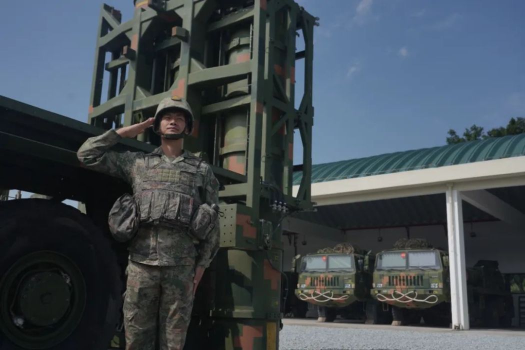 黃超(南部戰區陸軍某旅教導隊教員) 黃超(南部戰區陸軍某旅教導隊教員)