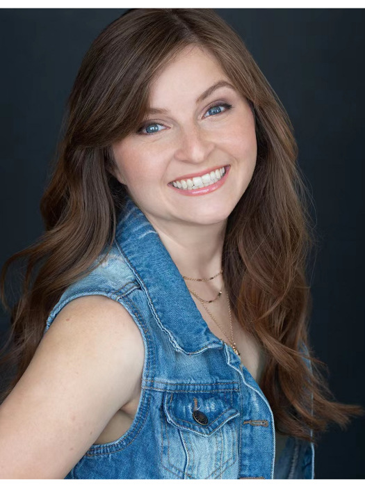 莉琪·弗里曼(Lizzie Freeman) 莉琪·弗里曼(Lizzie Freeman)
