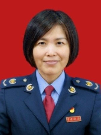 王碧榮(山西省運城市鹽湖區稅務局黨委委員、副局長) 王碧榮(山西省運城市鹽湖區稅務局黨委委員、副局長)