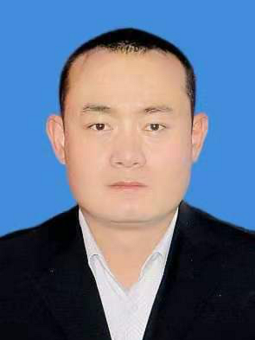 楊偉(同心縣自然資源局黨組成員、副局長) 楊偉(同心縣自然資源局黨組成員、副局長)