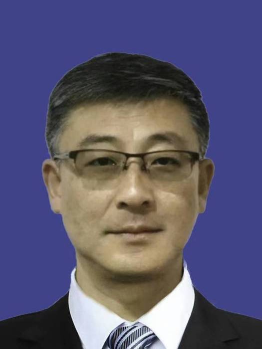 趙家勇(貴州省福泉市軍民水泥廠社區服務中心主任) 趙家勇(貴州省福泉市軍民水泥廠社區服務中心主任)