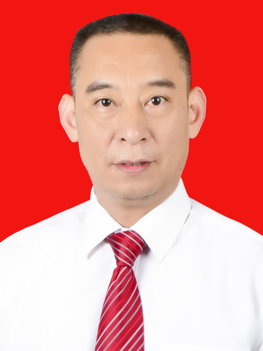 李華(四川省眉山市洪雅縣副縣級幹部)