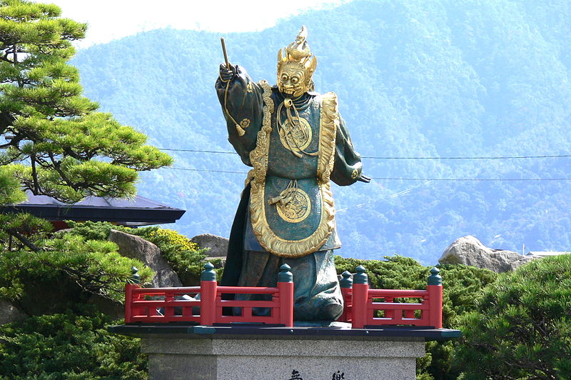 日本嚴島神社的蘭陵王塑像