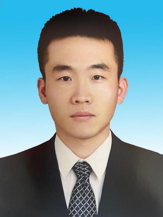 譚勇(四川省眉山市青神縣鄉村振興發展服務中心副主任) 譚勇(四川省眉山市青神縣鄉村振興發展服務中心副主任)
