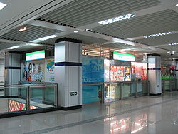FamilyMart在中國上海市捷運大木橋路站分店