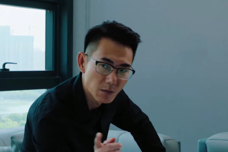 王珂(動作電影《辣警狂花2》中的演員) 王珂(動作電影《辣警狂花2》中的演員)