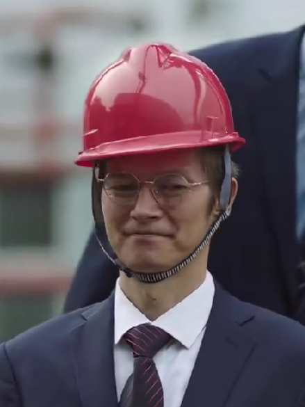 石磊(環保題材電視劇《江河之上》中的江石化工廠總經理角色)
