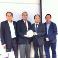 李鍔(香港大學教授) 李鍔(香港大學教授)