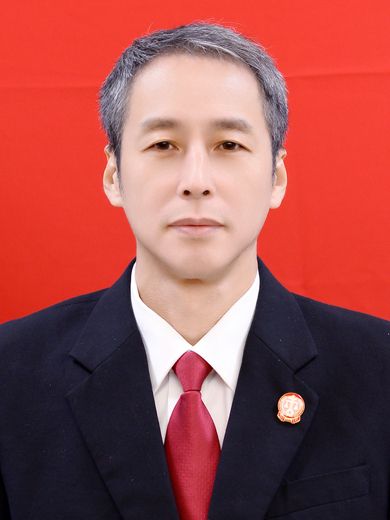 張策(吉林省長春市中級人民法院黨組成員、政治部主任) 張策(吉林省長春市中級人民法院黨組成員、政治部主任)