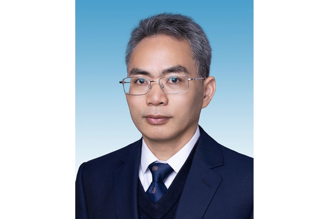 張國輝(長沙民政職業技術學院黨委委員、副校長) 張國輝(長沙民政職業技術學院黨委委員、副校長)