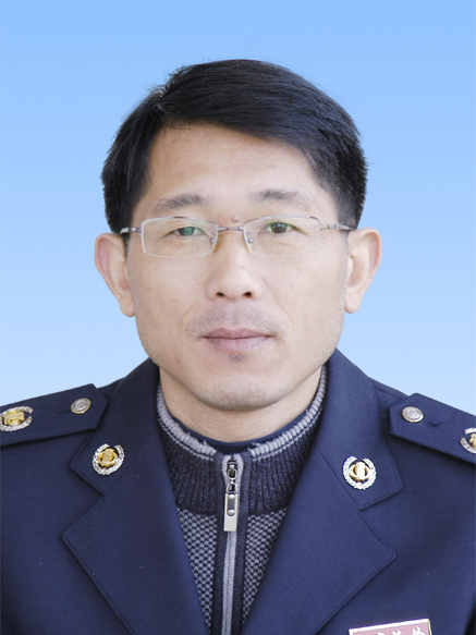 曹江洪(曾都區地方稅務局黨組成員、副局長)