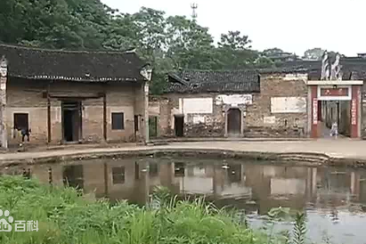 六圖村