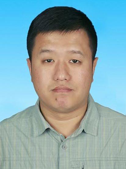 方萬松(甘肅省甘南藏族自治州碌曲縣委常委、縣政府黨組成員) 方萬松(甘肅省甘南藏族自治州碌曲縣委常委、縣政府黨組成員)