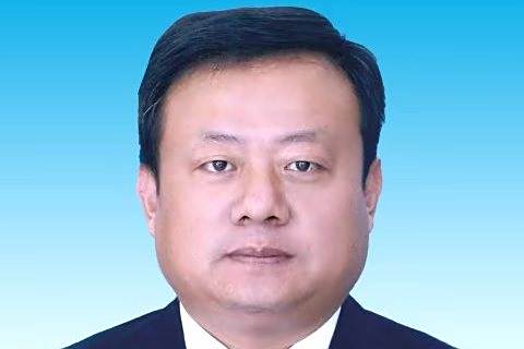 石治國(山東省濟南市濟陽區政府副區長、黨組成員) 石治國(山東省濟南市濟陽區政府副區長、黨組成員)