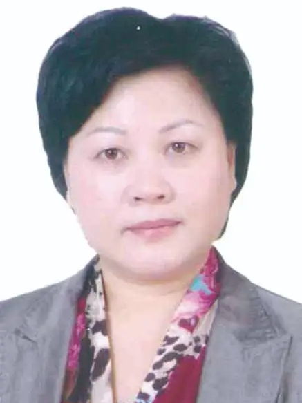 曾春輝(湘潭市藥學會常務理事)