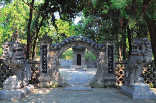 小石橋村(河南南陽市臥龍區石橋鎮下轄村) 小石橋村(河南南陽市臥龍區石橋鎮下轄村)