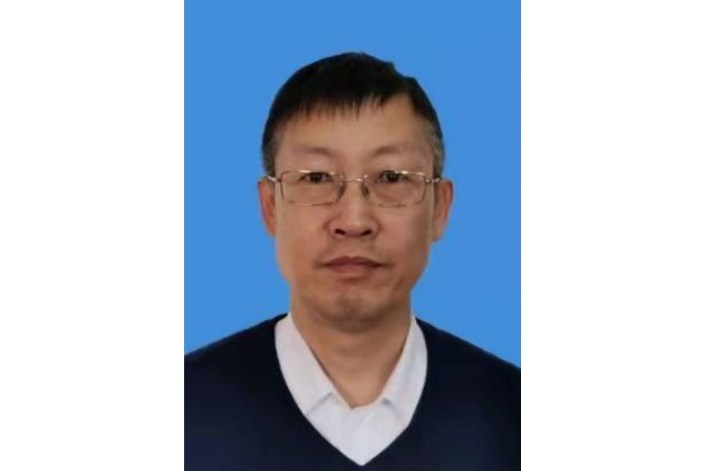 於恆(黑龍江省雞西市恆山區政協副主席) 於恆(黑龍江省雞西市恆山區政協副主席)
