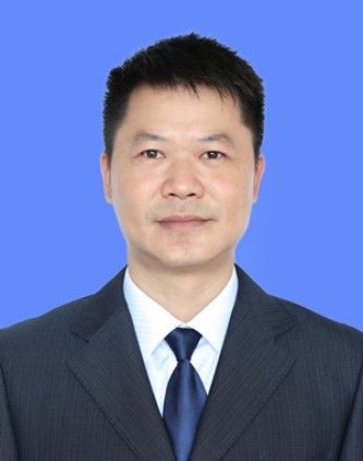 陳紹東(廣西靈山縣委常委、縣紀委書記、縣監委主任) 陳紹東(廣西靈山縣委常委、縣紀委書記、縣監委主任)