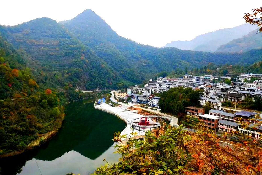 廣坪河(長江支流嘉陵江的支流) 廣坪河(長江支流嘉陵江的支流)