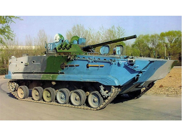 ZBD-97步兵戰車早期樣車