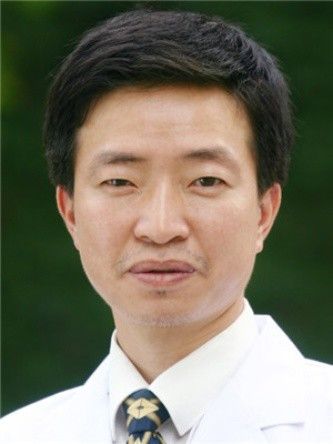 范楚平(郴州市第一人民醫院兒童呼吸科主任醫師) 范楚平(郴州市第一人民醫院兒童呼吸科主任醫師)