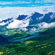 祁連山脈(青海省東北部與甘肅省西部邊境的山脈)