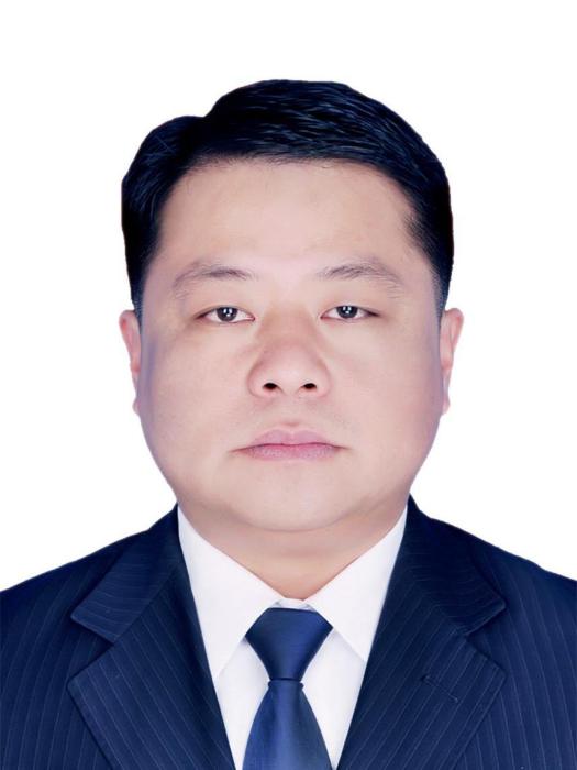 龍虎(貴州省黔南州龍里經開區黨工委委員、管委會副主任,龍里縣工業和信息化局黨組書記、局長) 龍虎(貴州省黔南州龍里經開區黨工委委員、管委會副主任,龍里縣工業和信息化局黨組書記、局長)