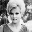 格雷斯·李·惠特尼(Grace Lee Whitney) 格雷斯·李·惠特尼(Grace Lee Whitney)
