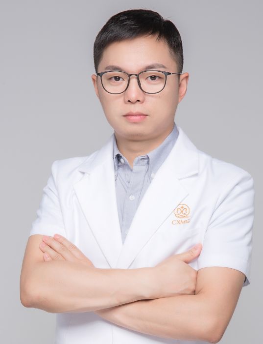 劉巍(重慶星榮整形外科醫院醫生) 劉巍(重慶星榮整形外科醫院醫生)