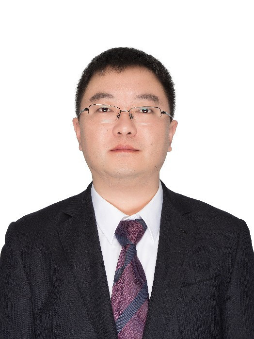 曾毅(貴州省貴陽市觀山湖區發展和改革局黨組書記、局長) 曾毅(貴州省貴陽市觀山湖區發展和改革局黨組書記、局長)