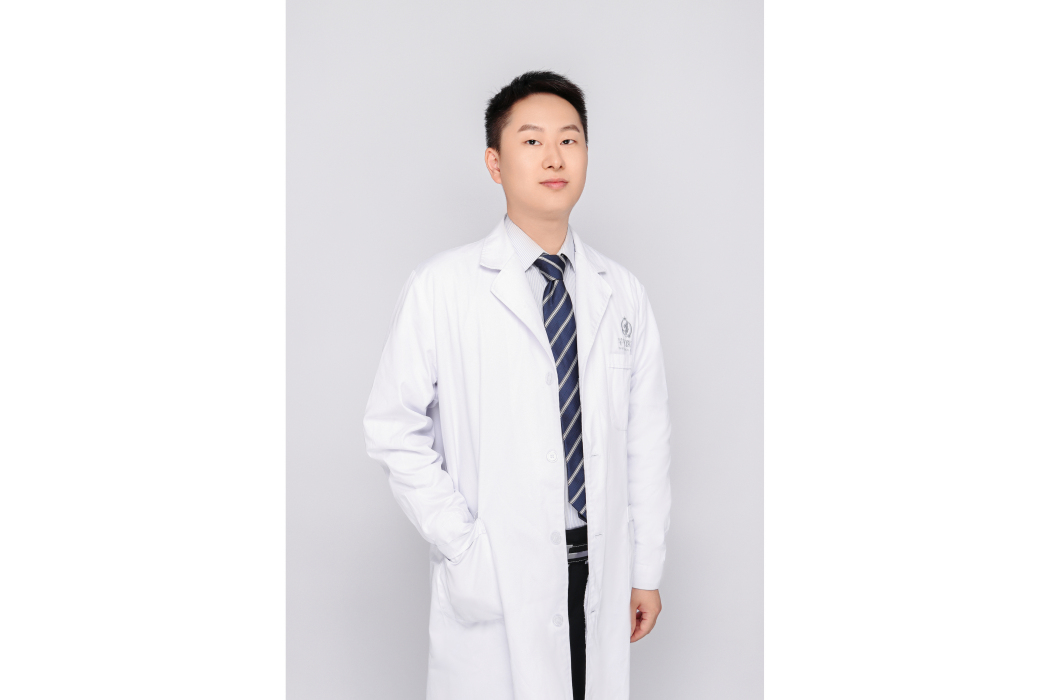 向濤(長沙開福芊億醫療美容門診部執業醫師) 向濤(長沙開福芊億醫療美容門診部執業醫師)