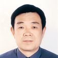 路英勇 路英勇