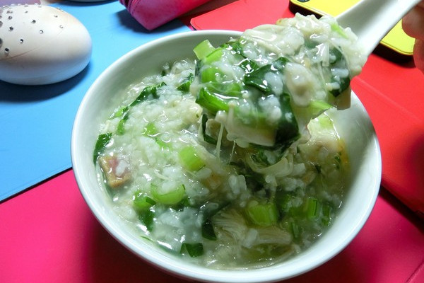 菠菜豌恩湯 菠菜豌恩湯