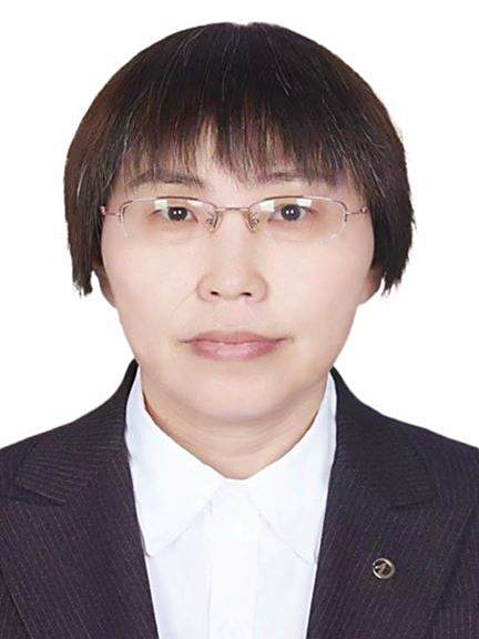 李新愛(山東省第十四屆人大代表,中學教師) 李新愛(山東省第十四屆人大代表,中學教師)