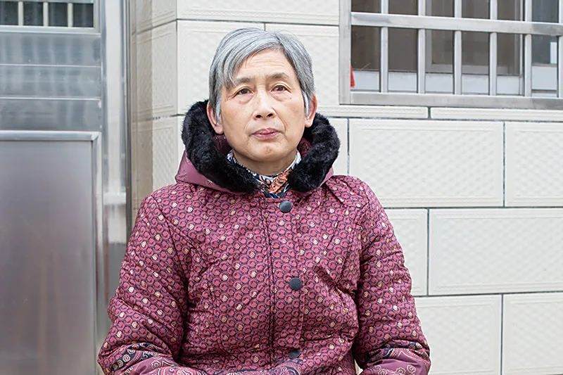 薛建英(無錫市惠山區陽山鎮普照村村民,誠信攤主) 薛建英(無錫市惠山區陽山鎮普照村村民,誠信攤主)