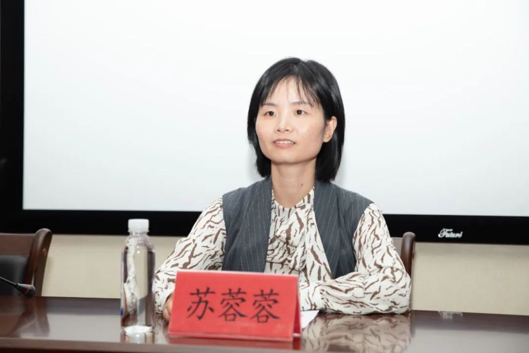 蘇蓉蓉(福建省泉州市安溪縣婦聯副主席) 蘇蓉蓉(福建省泉州市安溪縣婦聯副主席)